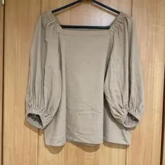 UNIQLO✨ボリュームスリーブ7分袖　カットソー　トップス