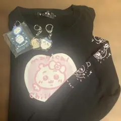 ちいかわ　黒の長袖Ｔシャツ&新品キーホルダーとおまけ4点セット　ハチワレ