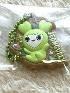 【早い者勝ち】K-POPキーホルダー　twice ジョンヨン　ビスケットチャーム