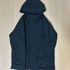 ユニクロ　ハイブリッドダウンパーカMサイズ