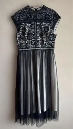 レース　チュール　オケージョンドレス　ブラック&ベージュ　Mサイズ