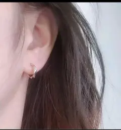 ピアス　シンプル　上品　ピンク　ゴールド　ツイスト　ねじり　フープ　P004