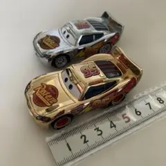 カーズ マックィーン　ミニカー　ゴールド&シルバー 2台セットのサムネイル