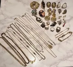 s*a様 遺品整理 昭和レトロ 刻印あり有 アクセまとめ s*a様 遺品整理 昭和レトロ 刻印あり有 アクセまとめ - メルカリ