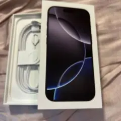iPhone16ProBlackTitanium128GB空箱と純正充電コード付