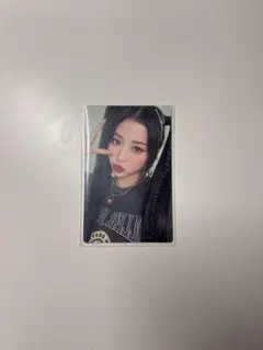 Le Sserafim ルセラフィム　ユンジン　UNFORGIVEN トレカ