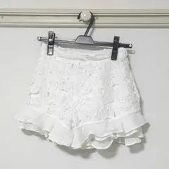 ホワイト♡フリルショートパンツ(M)