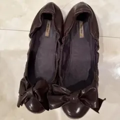 miu miu ダークブラウン リボン付きバレエシューズ