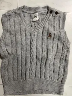 子供服　ベスト　GAP