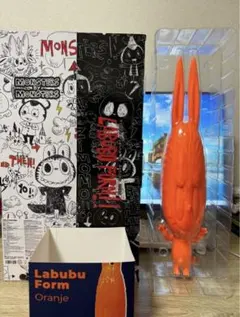 LABUBU Form Oranje 10周年記念展限定 - メルカリ