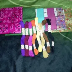 刺繍糸8種 はぎれ布の6点セット