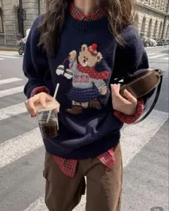 クマ刺繍ネイビーセーター　チェックシャツセット