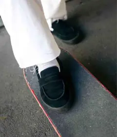 ローファースニーカー スニーカー