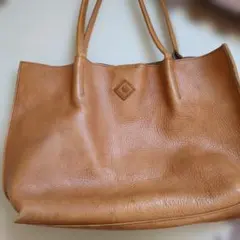 キソラ　レザートートバッグ