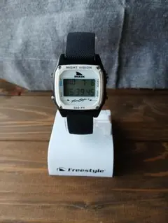 電池交換済　FREESTYLE SHARK NIGHT　VISION　ブラックのサムネイル