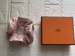 HERMES ❤️ピンクレザーシュシュのサムネイル