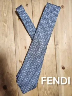 ✨未使用クラス✨フェンディ　光沢ピンドットソリッド② 大剣裏ズッカ柄　ネクタイ FENDIのネクタイ検索結果|古着・中古品の通販サイト セカンド