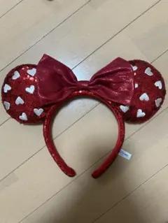赤いハート型スパンコールカチューシャ