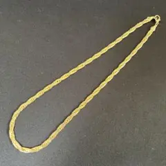 L126 ゴールドカラー　ツイストチェーン ネックレス