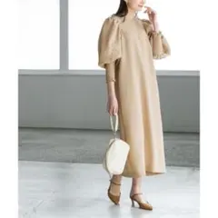 noble ボリュームスリーブワンピース　ベージュ