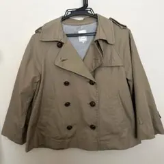 テチチベージュ トレンチコートのサムネイル