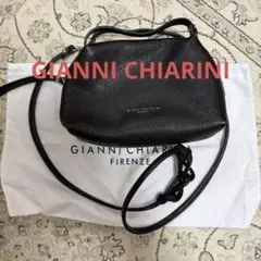 GIANNI CHIARINI アリファS ブラック ショルダーバッグ