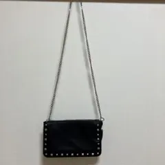 ZARA スタッズ付き チェーンショルダーバッグ ブラックのサムネイル