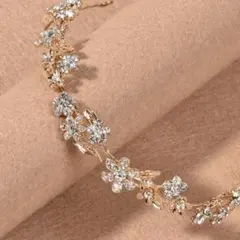 【新品未使用】ヘッドドレス ゴールド 花モチーフ ウェディング　結婚式