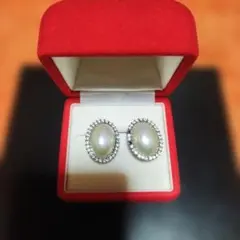 パールホワイト オーバル型 イヤリング♥