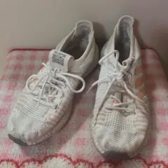 adidas ホワイト ピンク スニーカー