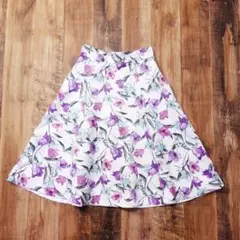 美品 アプワイザーリッシェ 花柄フレアスカート 0 Sサイズ ホワイト LK25