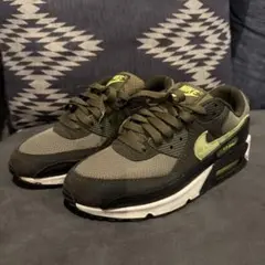 NIKE AIR MAX 90 オリーブ スニーカーのサムネイル