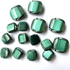 ㉕ 昭和レトロボタン 小90円〜 緑 樹脂 メタリック ラメ 四角 トンネル穴