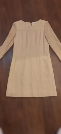 courageous ベージュ 11号 長袖ひざ丈ワンピース【ウール】