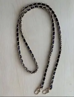 スマホショルダーストラップ 黒と金のチェーン