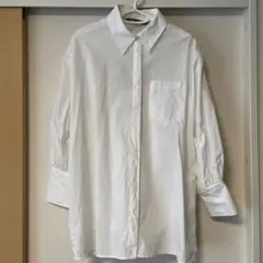 ZARA 後ろあき白シャツ