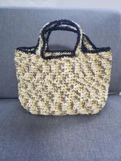 Item thumbnail for item 0b6b4197-25f0-4a58-8b47-55e557cde241