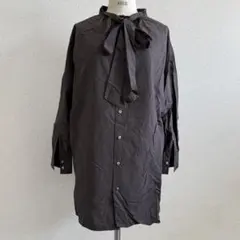 ボウタイ 長袖 ロングシャツ ダークブラウン(253164)のサムネイル
