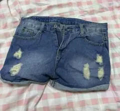 ダメージデニムショートパンツ