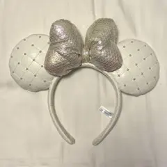 ミニーちゃん カチューシャ スパンコール キルティング　ホワイト