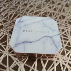 DEAR DAHLIA DREAM VELVET アイシャドウ　ディアダリヤ