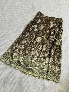 美品 yoshie inaba ロングスカート アジアン 9サイズ ブラウンのサムネイル