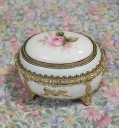 Item thumbnail for item 9a87c957-37d5-4f71-9629-61dcb7d5df3f