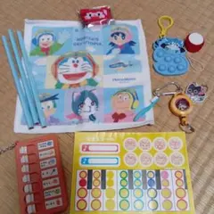 小学生低学年　男の子　鉛筆6B　ドラえもんハンカチタオルなど　まとめ売りのサムネイル