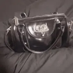 エナメルレザー ショルダーバッグ 黒