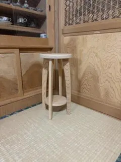 1437建具屋58年のおじいさんの手作り木製サイドテーブル、イス