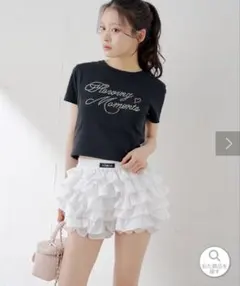 Chico フリルティアードショートパンツ　ホワイトのサムネイル
