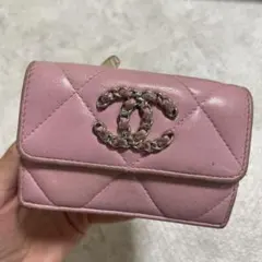CHANEL 三つ折財布 ピンク