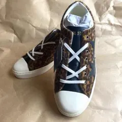 Item thumbnail for item b963f0d1-ad54-4ce4-b8ff-cd6801f87ebe