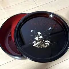 螺鈿細工漆器蓋付き菓子器寿司桶重箱黒赤桔梗と蝶柄